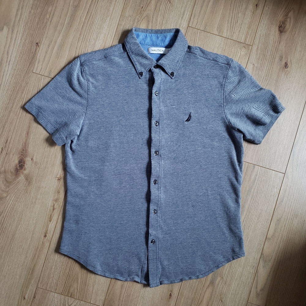 Nautica - Men's Gray Button Down Shirt - Medium